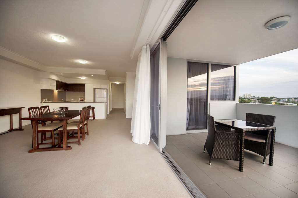 Curtis Central Apartments Official Gladstone Restaurang bild